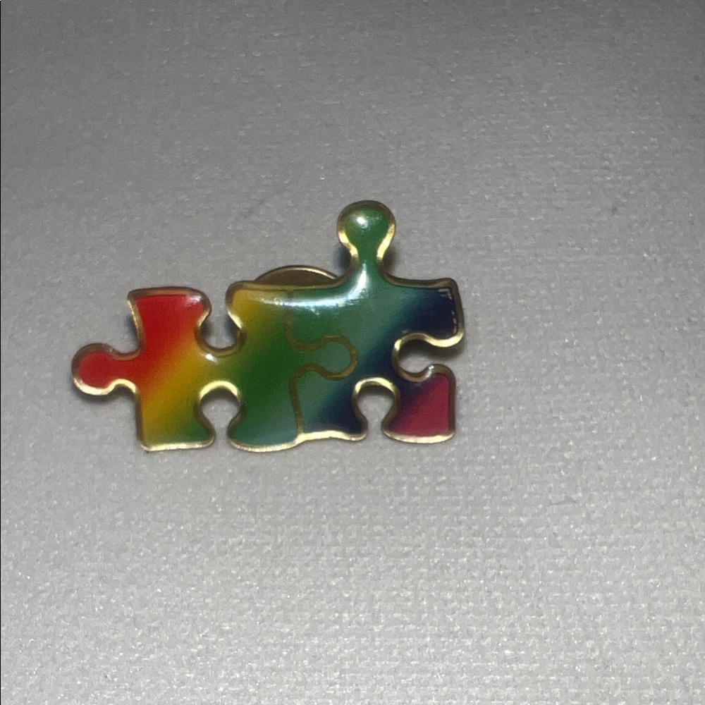 Build-A-Bear Autism Awareness Gold Puzzle Piece  Lapel Pin